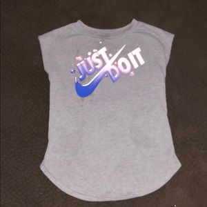Nike top